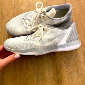 Nike flex supreme TR5. Size 7.5!